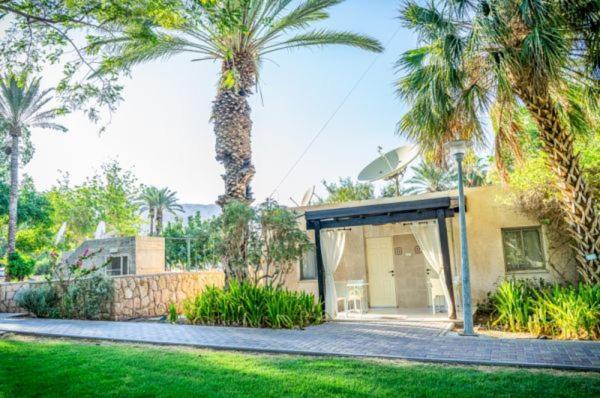 Hotel כפר נופש קלי"ה ים המלח Kalia Exterior foto
