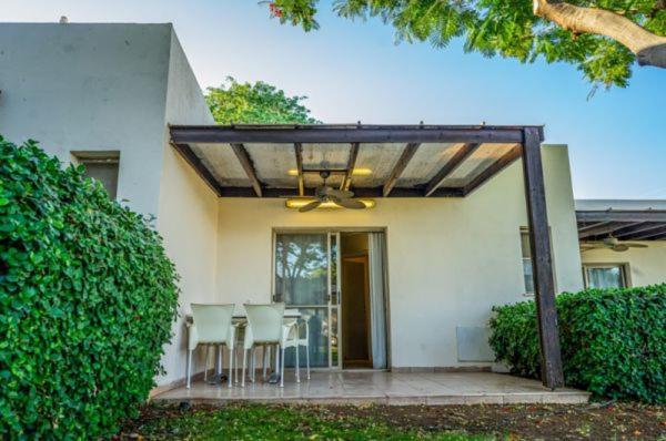 Hotel כפר נופש קלי"ה ים המלח Kalia Exterior foto