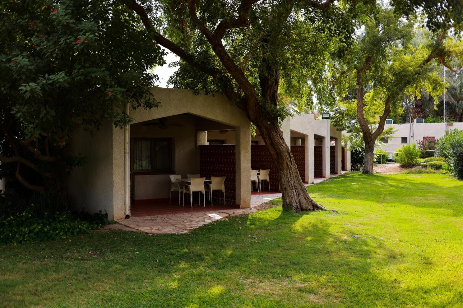 Hotel כפר נופש קלי"ה ים המלח Kalia Exterior foto