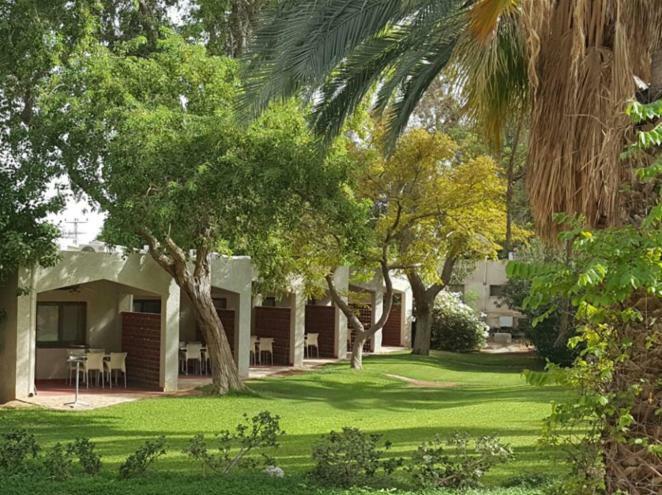 Hotel כפר נופש קלי"ה ים המלח Kalia Exterior foto